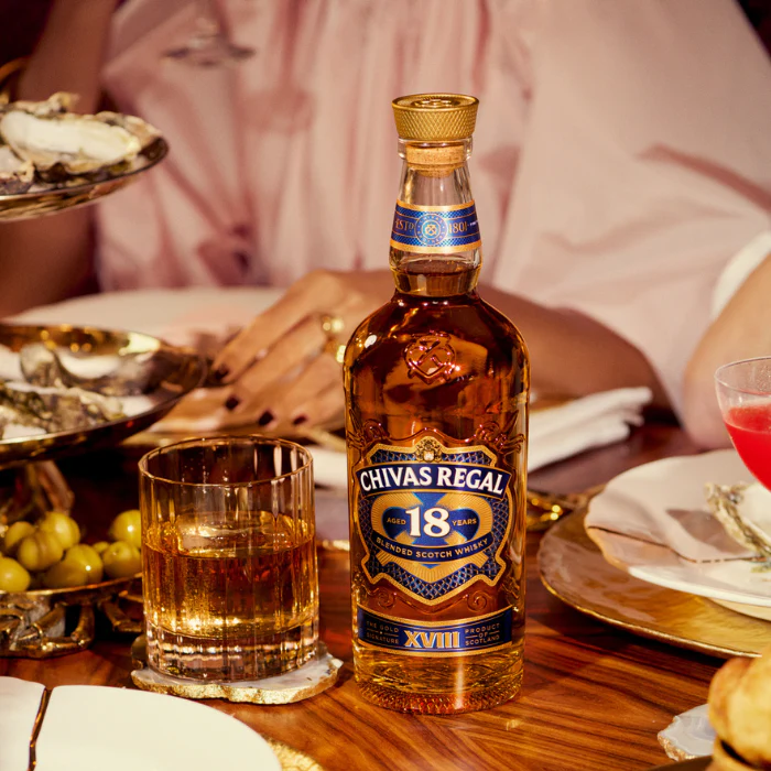 Chivas Regal 18 Jahre - Image 3