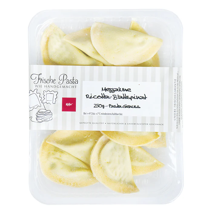 Mezzalune mit Ricotta-Blattspinat-Füllung