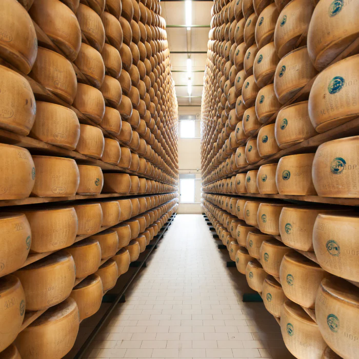 Parmigiano Reggiano, mind. 24 Monate gereift - Image 3
