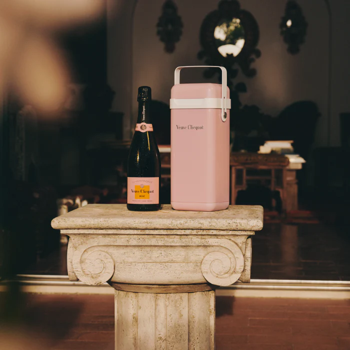 Veuve Clicquot Rosé Brut Fridge, Champagne, Frankreich - Image 5